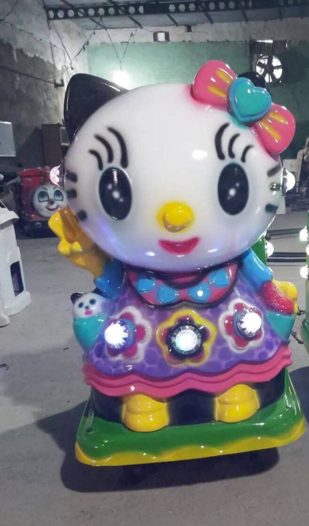 تکان دهنده فول نورپردازی کیتی