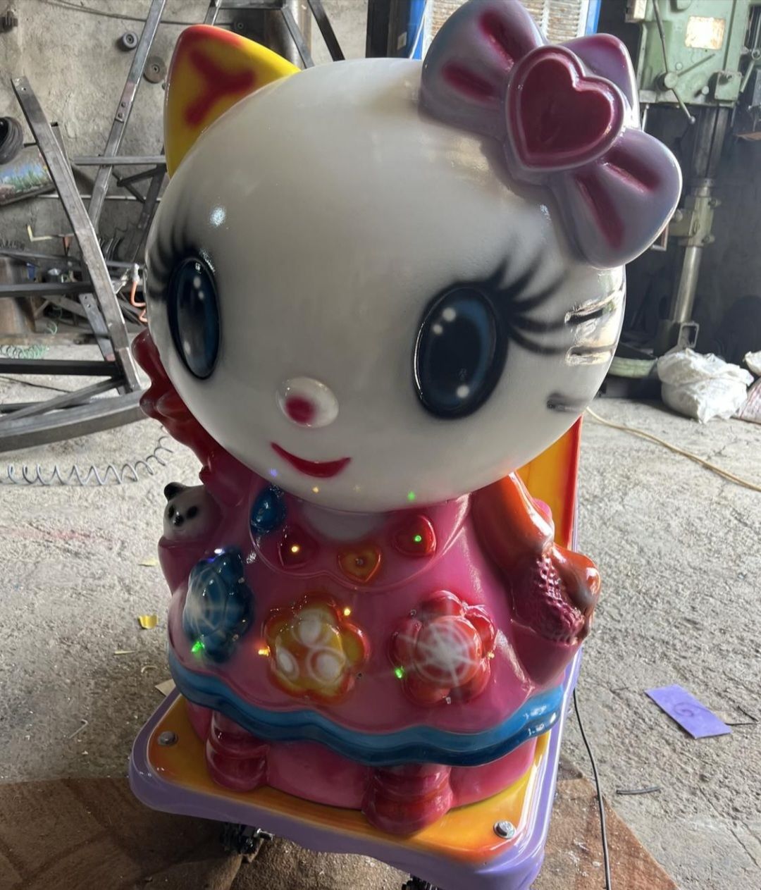 تکان دهنده هلوکیتی شادلین