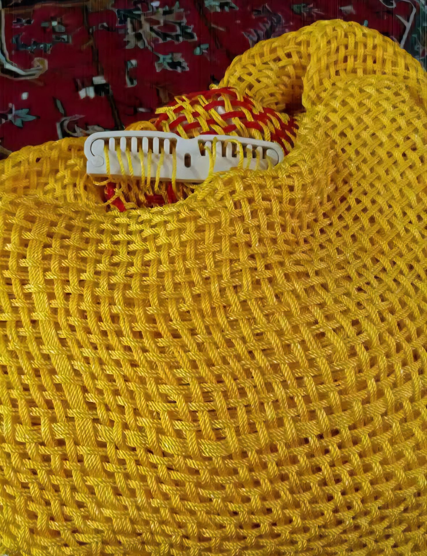 استفاده جمعی از ترامپولین ششتخته - فضای وسیع