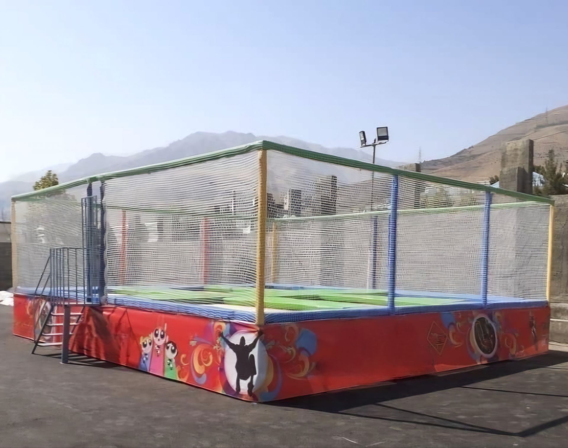 ترامپولین ششتخته شادلین - ویژه شهربازیهای بزرگ