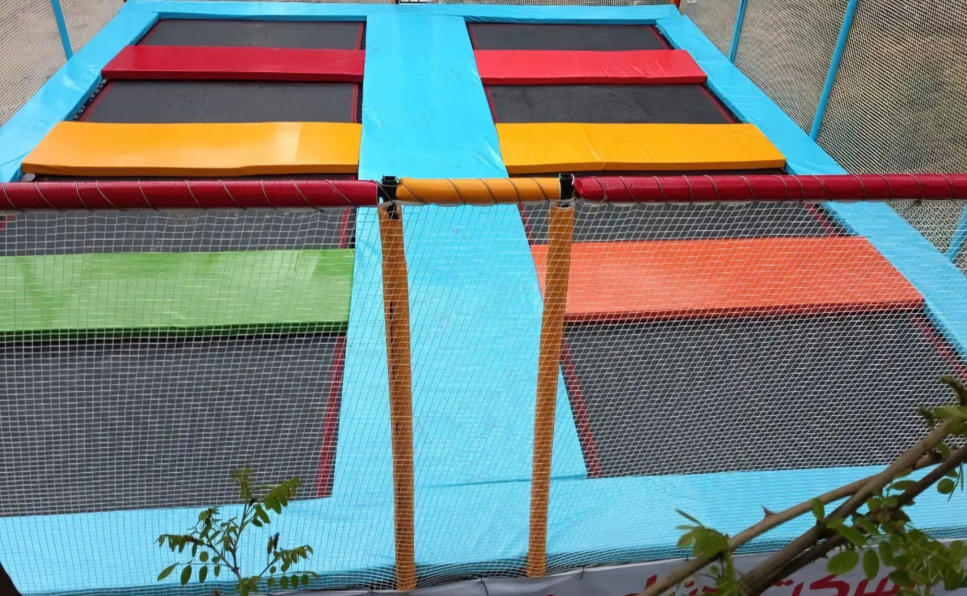 ترامپولین هشتتخته تور مشکی شهربازی - محصول شادلین