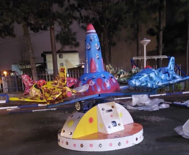 آکروجت در شهربازی - محصول شادلین