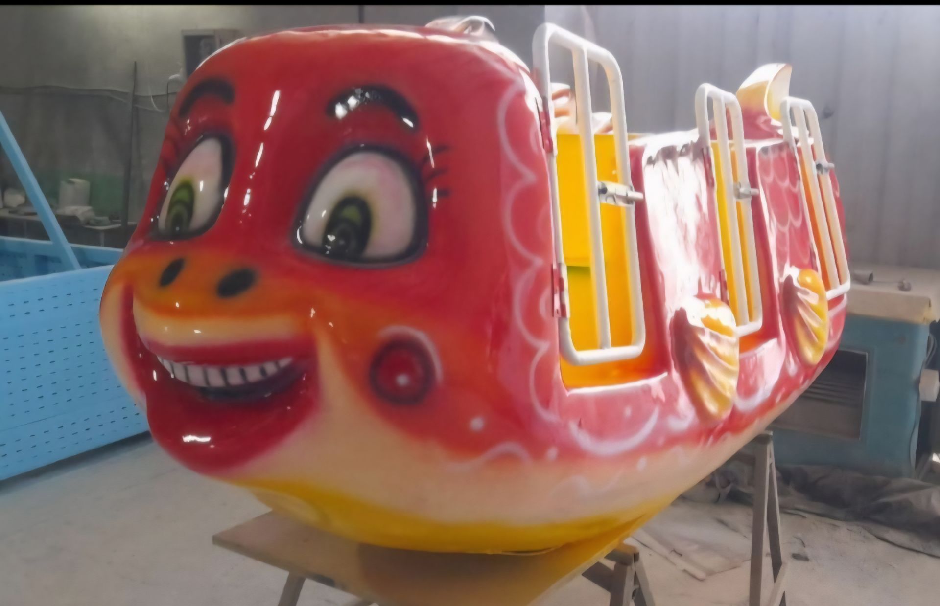 نمای جانبی کشتی صبا 6 نفره - ابعاد 6 در 3 متر