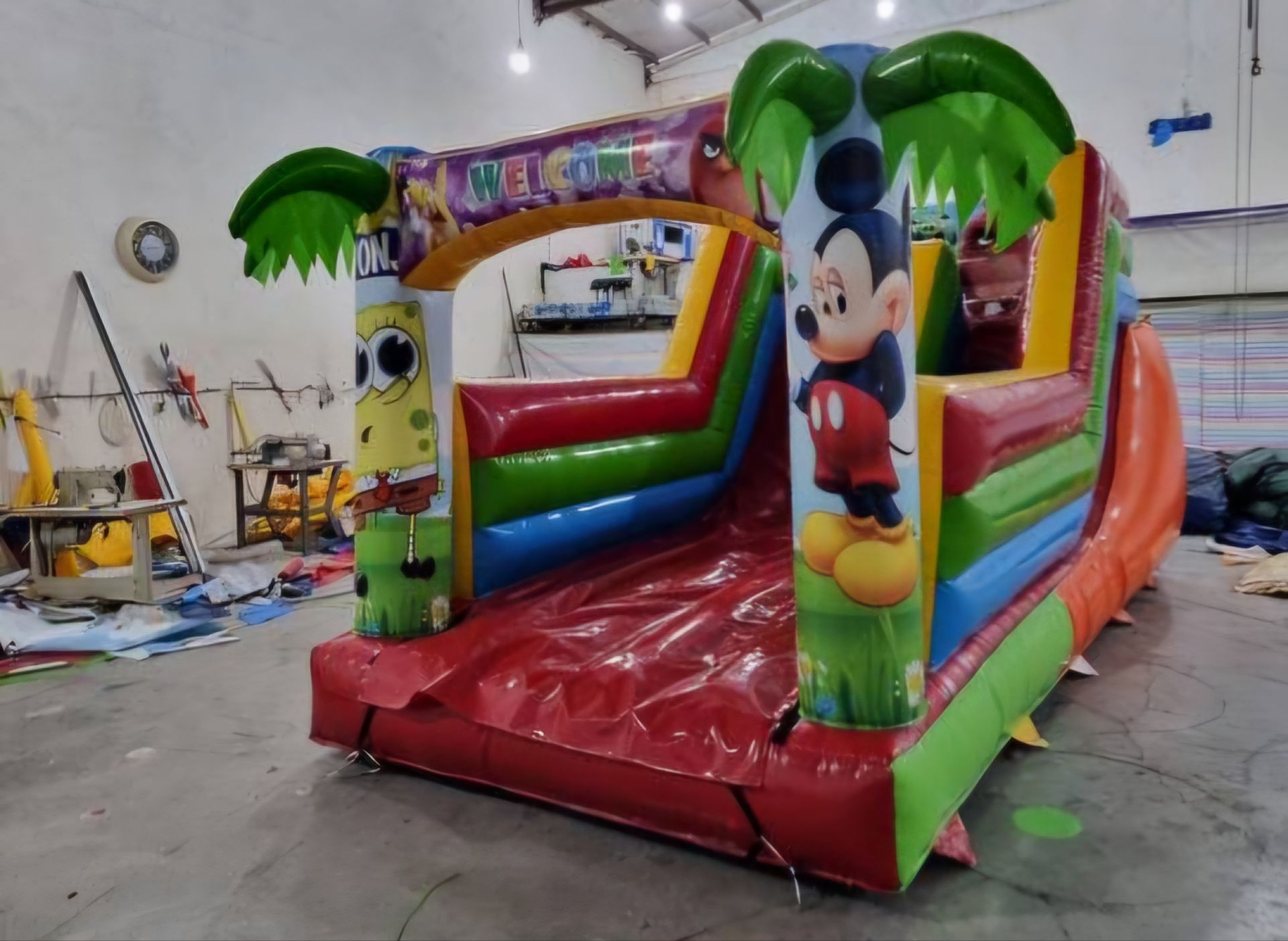 محصول با گارانتی ۱۸ ماهه - سرسره بادی