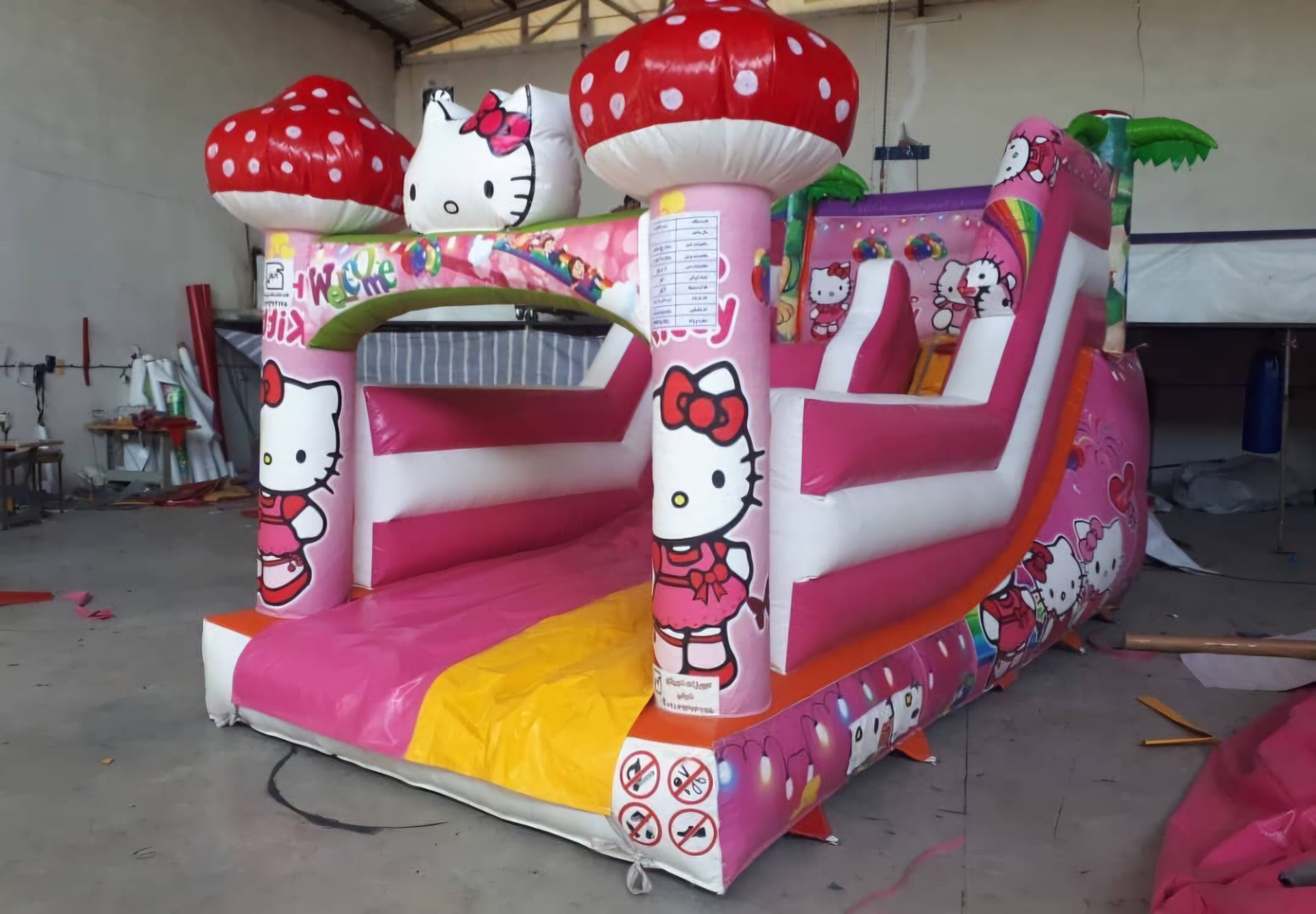 ترکیب مناره قارچ و شخصیت کیتی - ارتفاع ۲.۸ متر