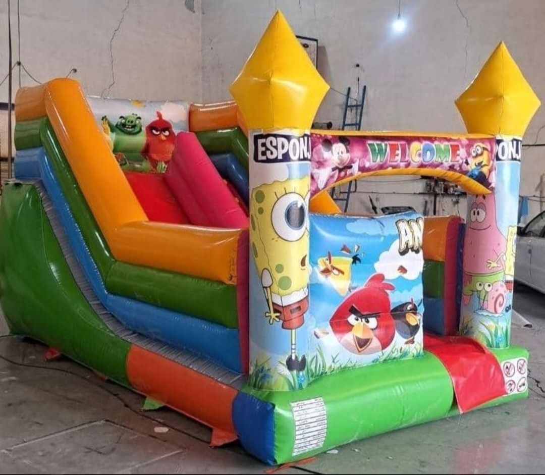 ابعاد ۵.۵×۳ متر - سرسره بادی استپ دار