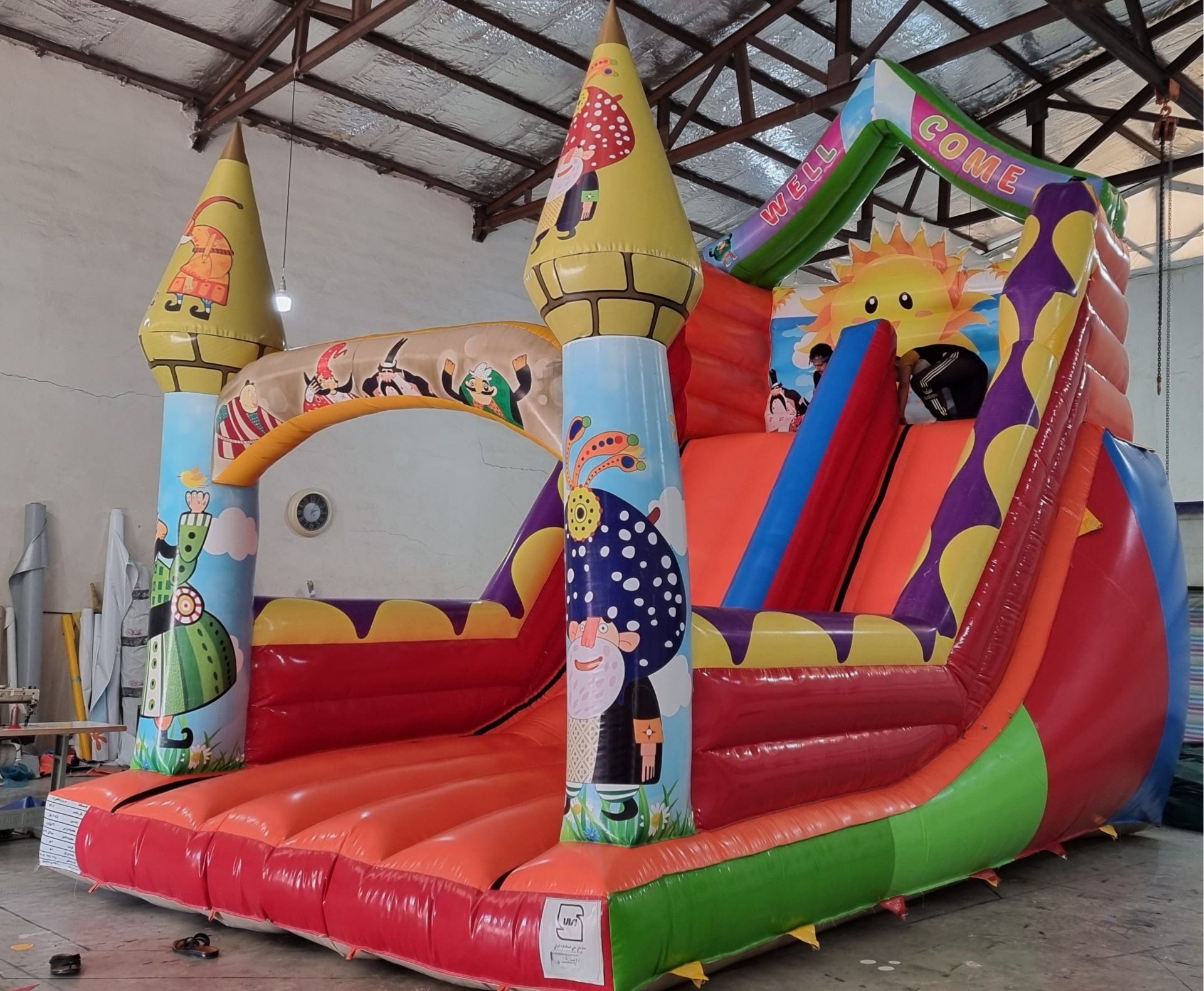 سرسره بادی خورشید شادلین