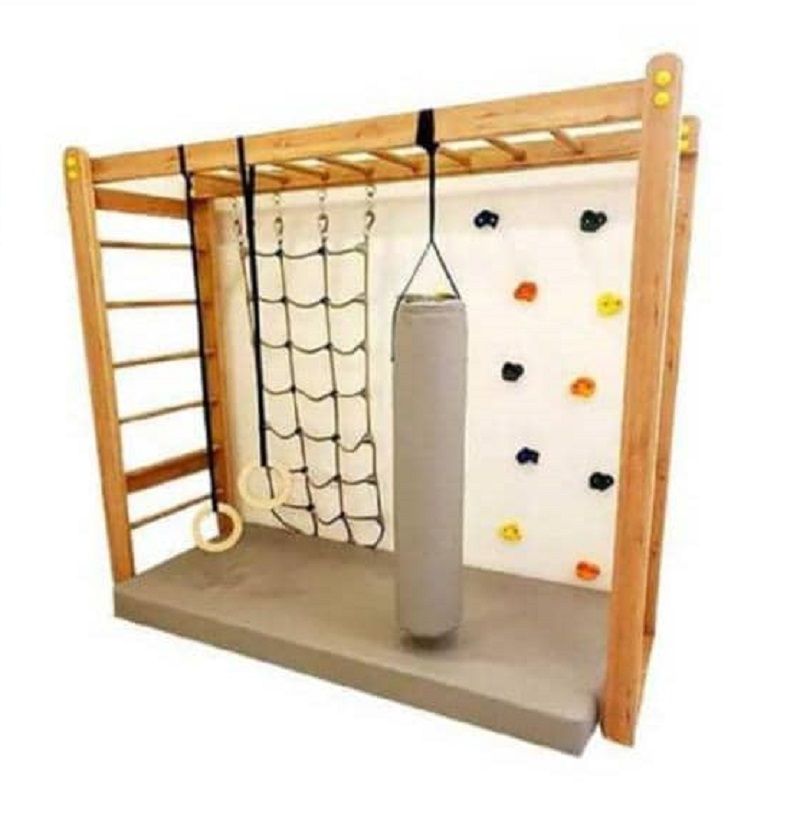 ادونچر اکونومی با دیواره صخره نوردی و نردبان سقفی