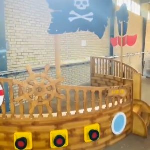 استخر شن بازی کشتی کودک شادلین با قطر ۴ متر