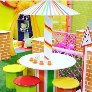 میز چتردار کودک با صندلی تاج شادلین