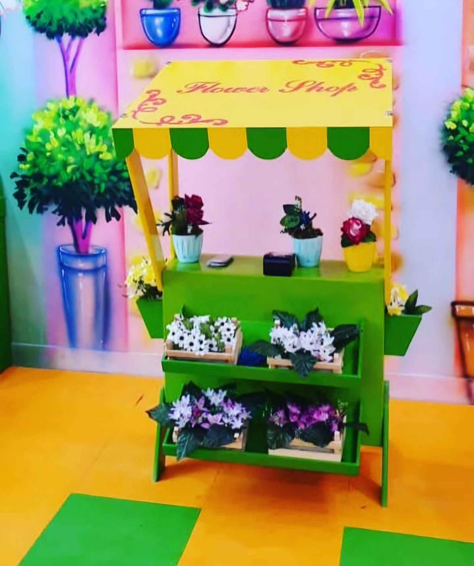 غرفه گل فروشی اسباببازی چوبی برای خانه مشاغل کودک