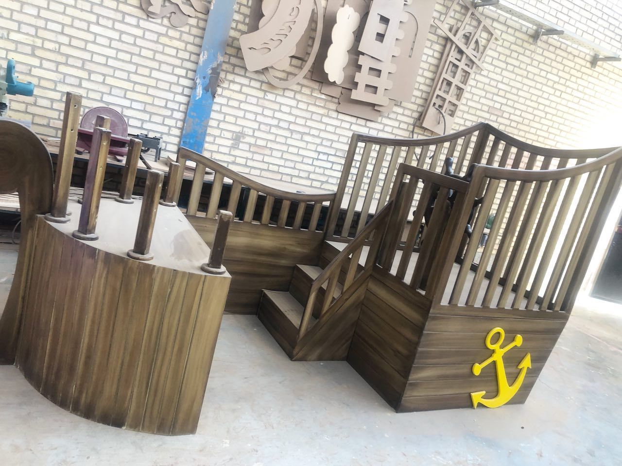 استخر شن بازی کشتی شکل برای گوشه اتاق و فضای محدود