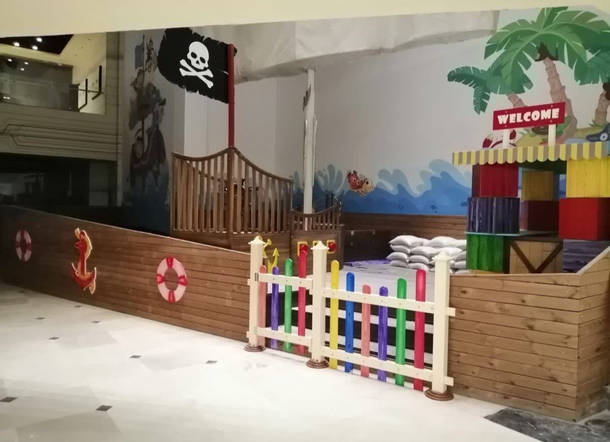 استخر شن کنجی با طرح کشتی ماجراجویی برای خانه بازی