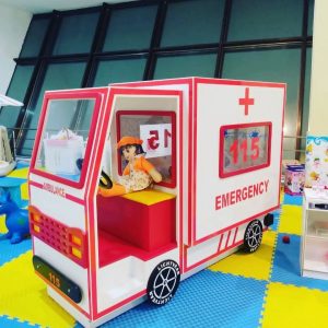 ماشین آمبولانس چوبی کودک شادلین - طراحی واقعی برای آموزش کمک‌رسانی