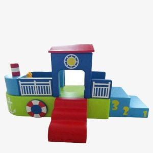 سازه فومی کشتی با پله و سطح شیبدار برای خانه بازی