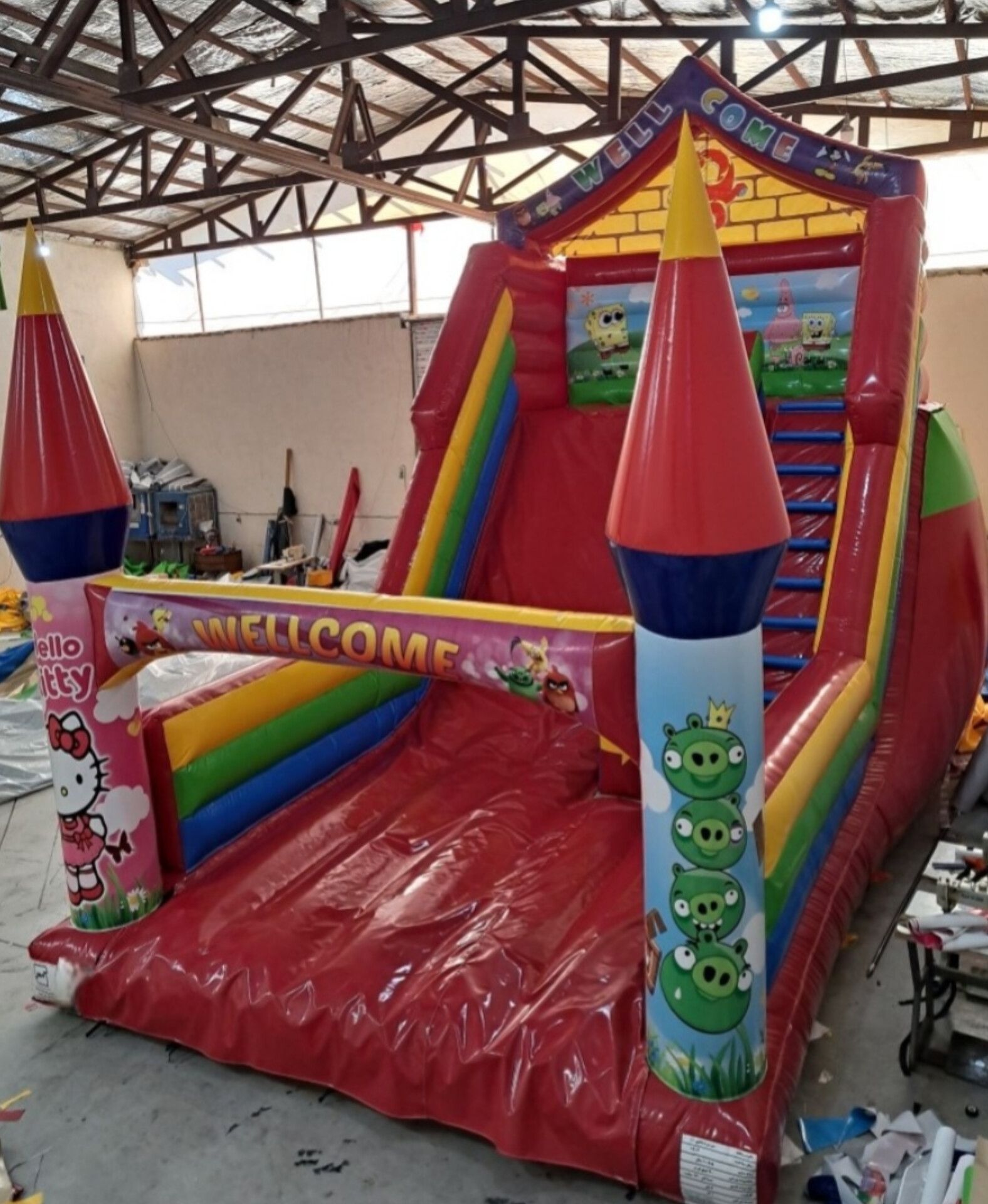 سرسره بادی مدادی خیمه شادلین