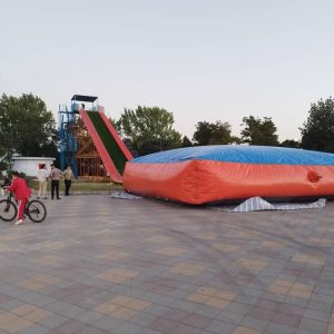 پیست پرش در آسمان شادلین - سرسره 15 متری