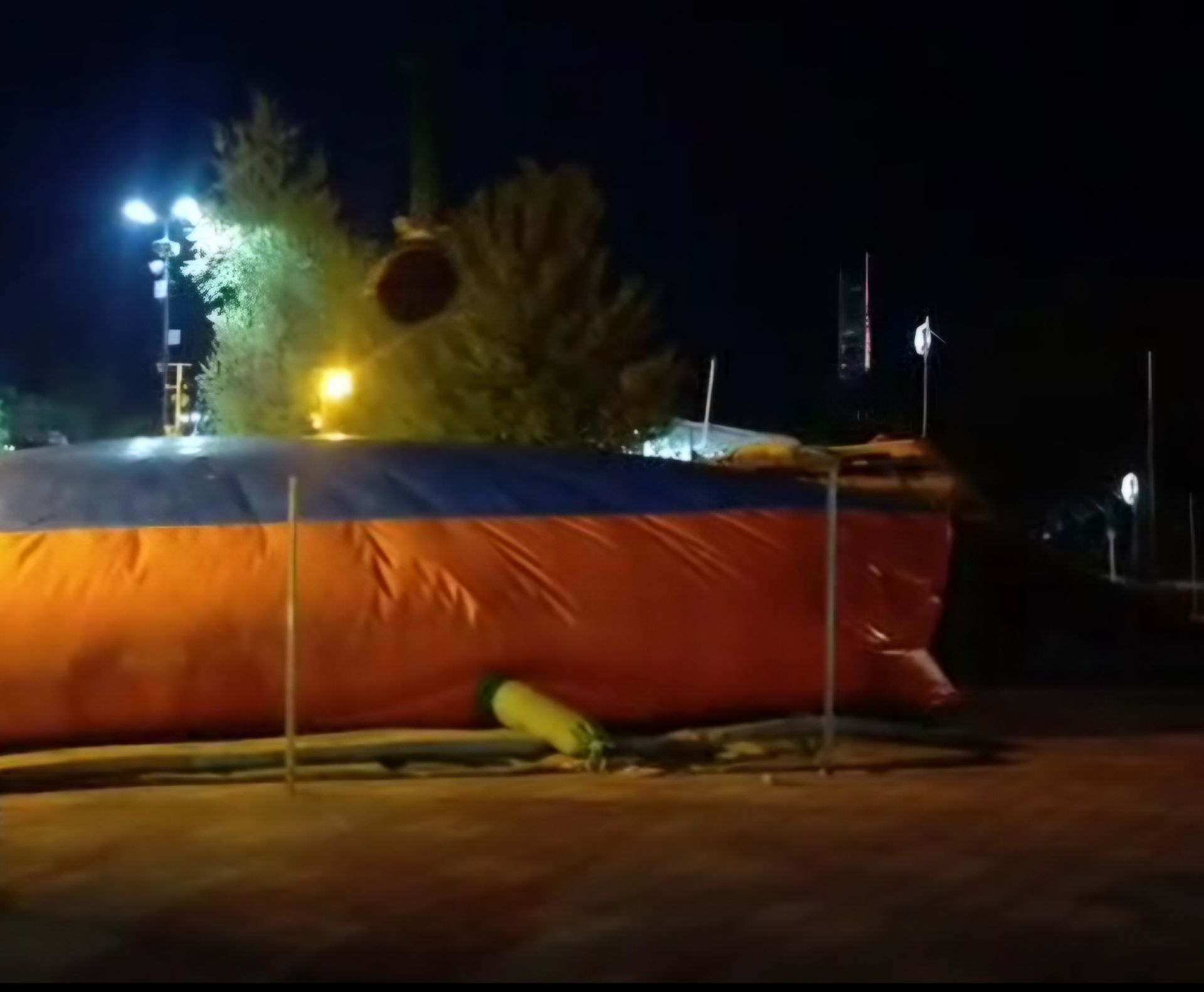 سرسره غول پیکر با تشک بادی - طول 55 متر