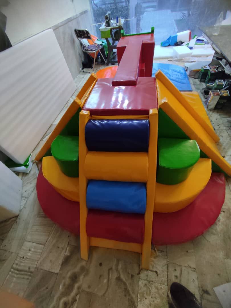 ست فومی شاهین با ابعاد ۵۰۰×۳۰۰ سانتیمتر